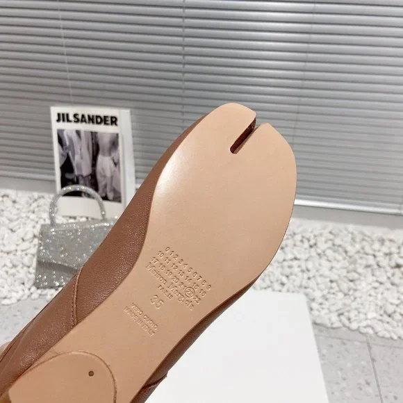Maisom Margiela mm6 vintage split toe shoes